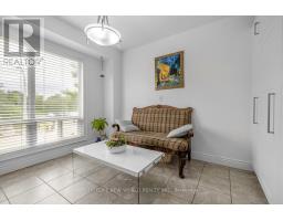 61 Poplar Crescent, Aurora, ON L4G3M4 Photo 18