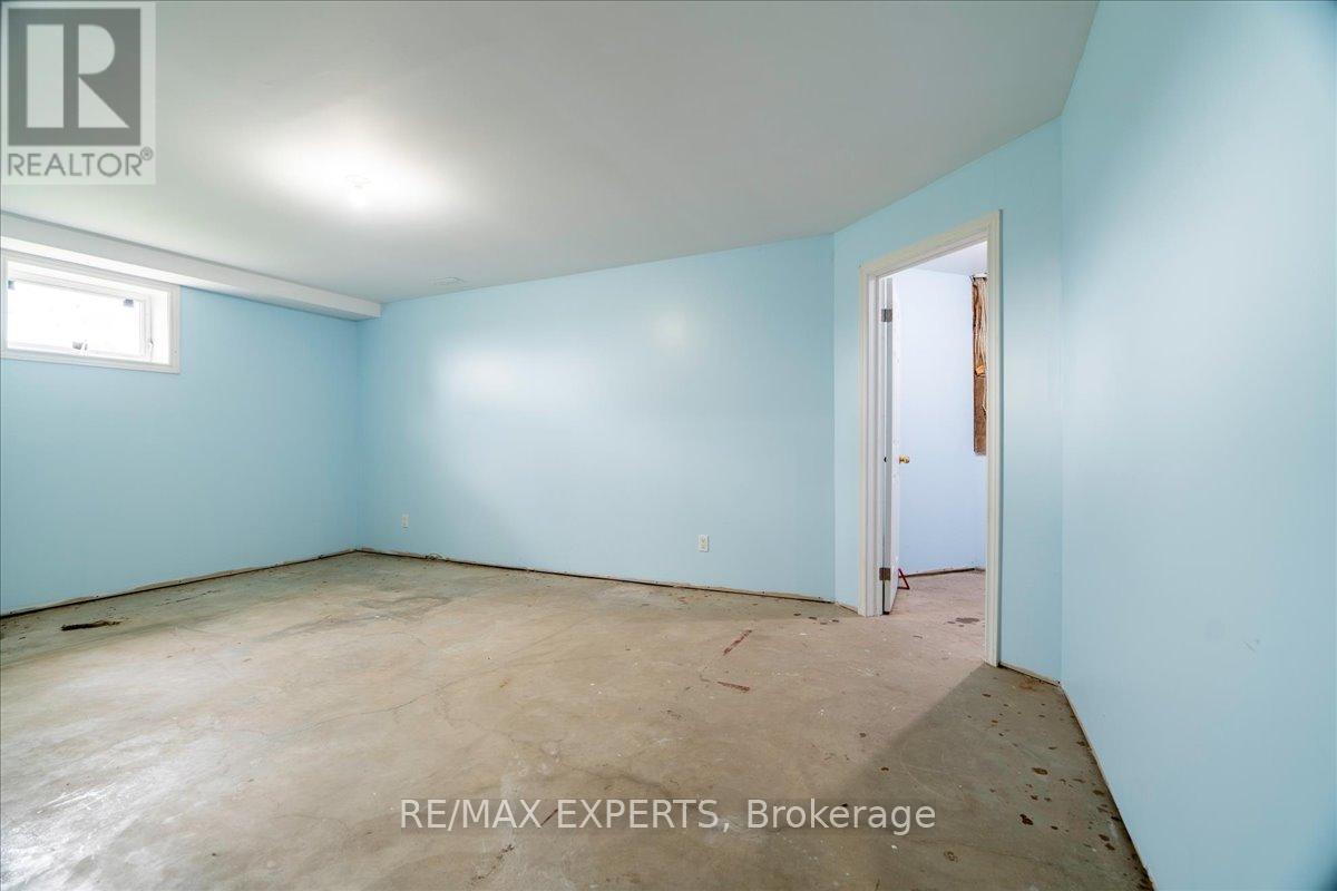 4270 COUNTY 50 ROAD - 32
