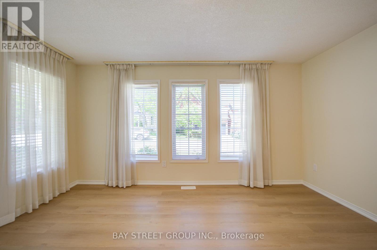 50 GREENBANK DRIVE - 6