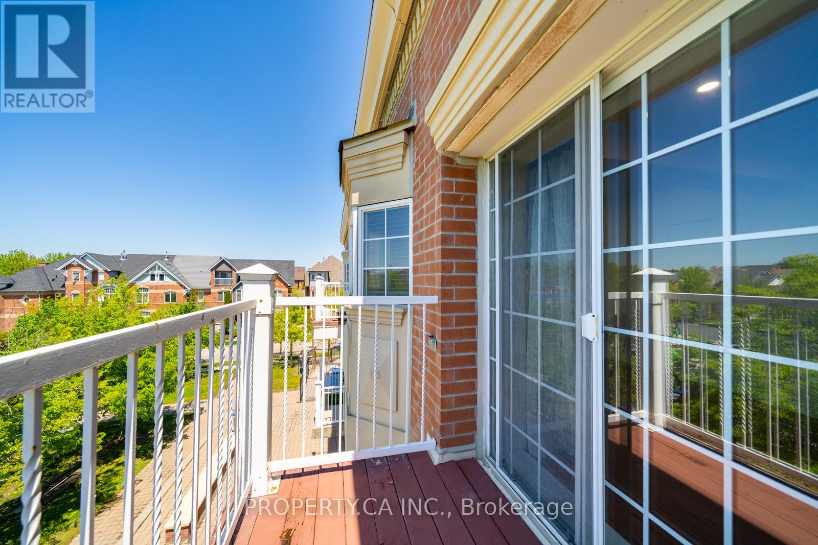 #A206 15 CORNELL MEADOWS AVENUE - 35