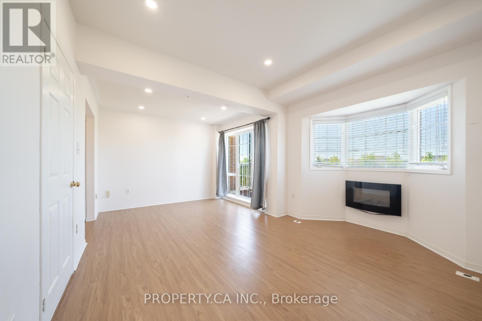 #A206 15 CORNELL MEADOWS AVENUE - 28