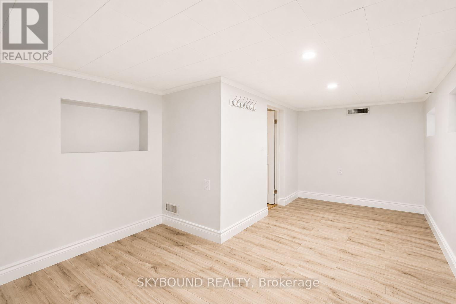 1723 LANGLOIS AVENUE - 16