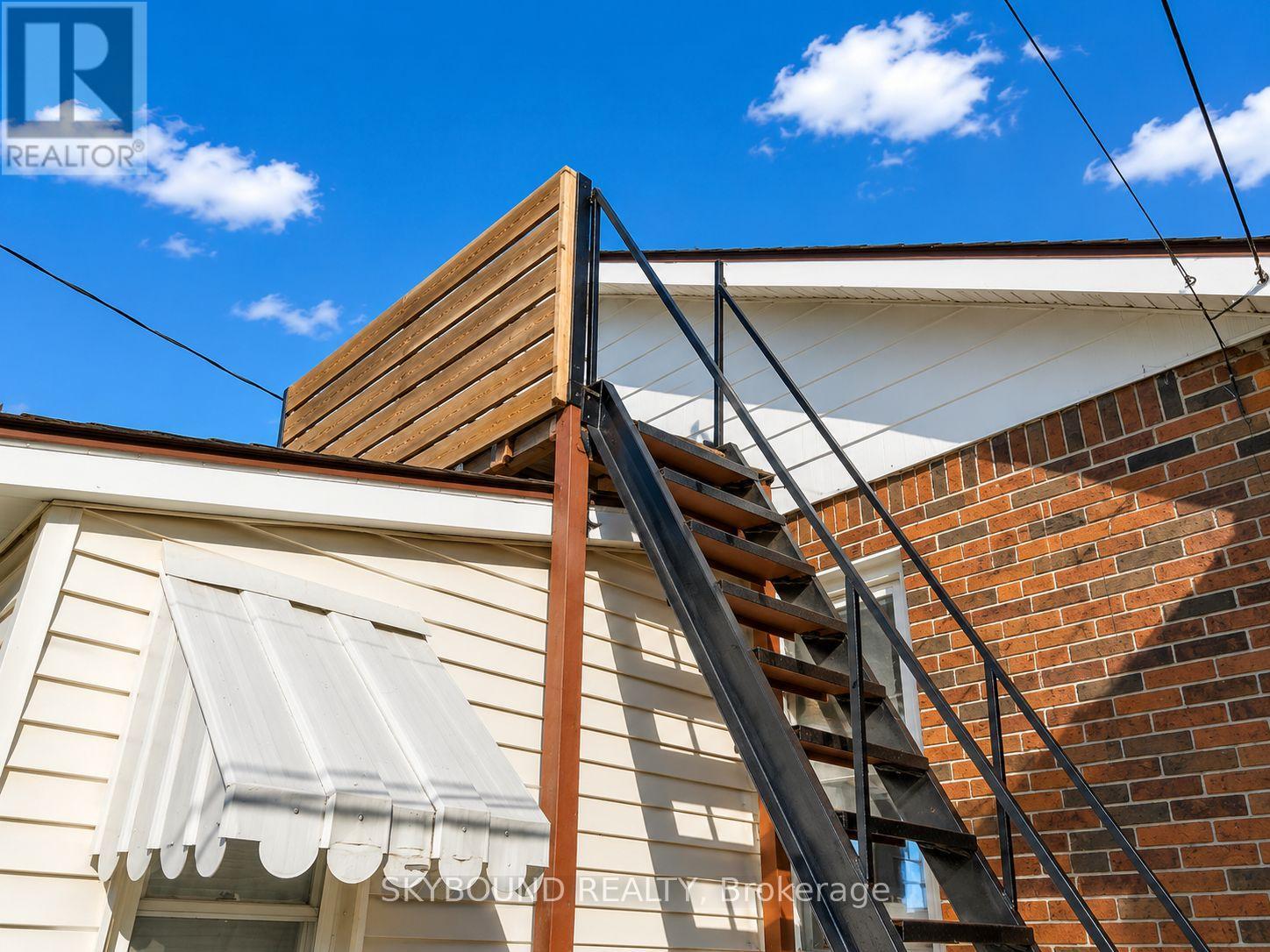 1723 LANGLOIS AVENUE - 21