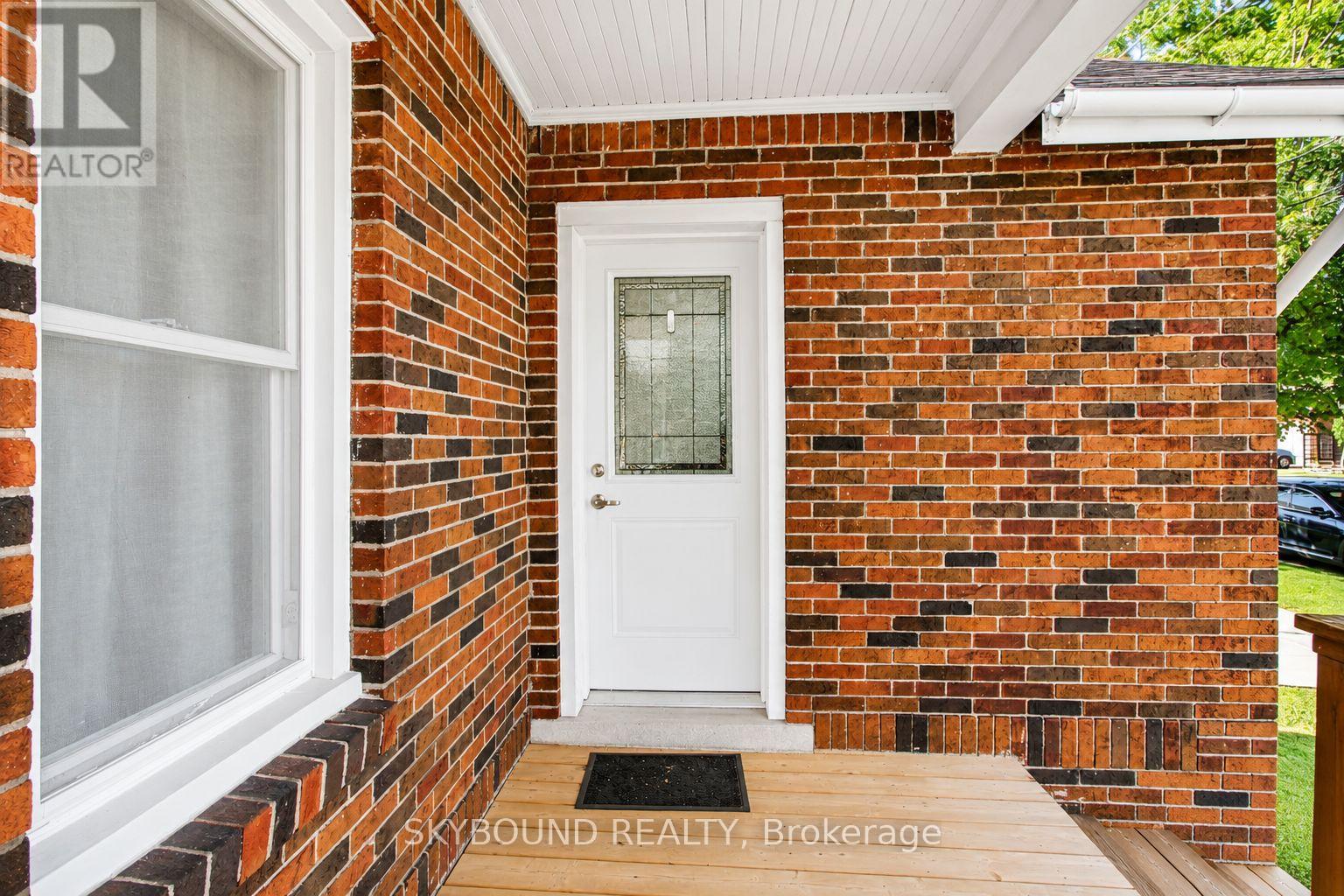 1723 LANGLOIS AVENUE - 3