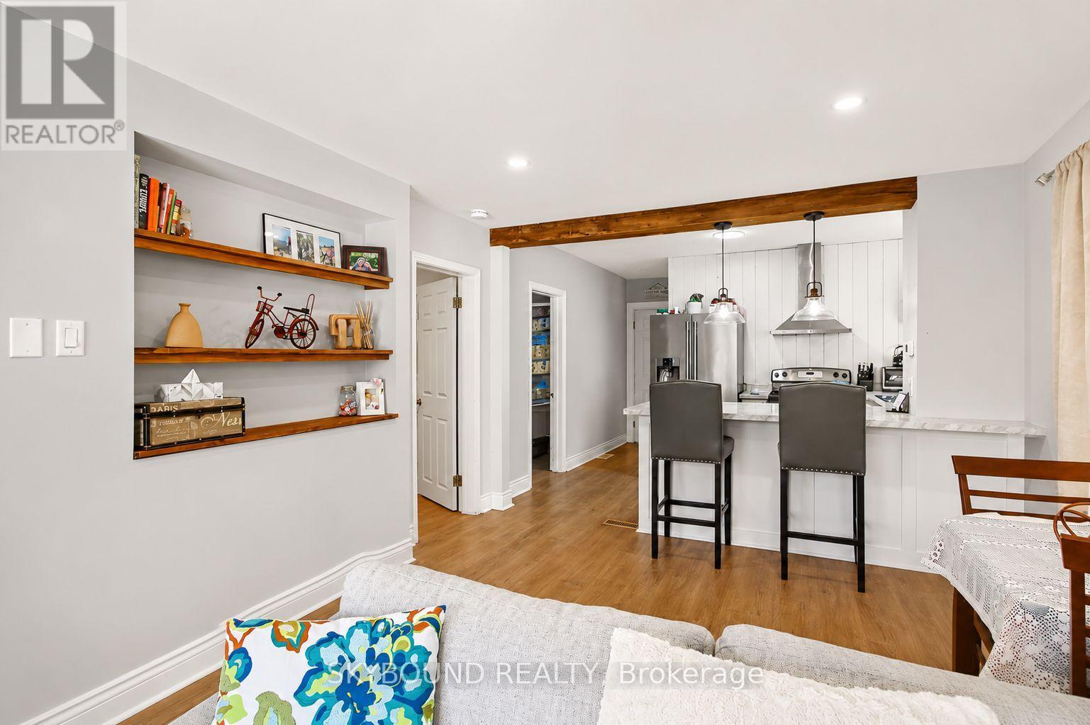1723 LANGLOIS AVENUE - 6