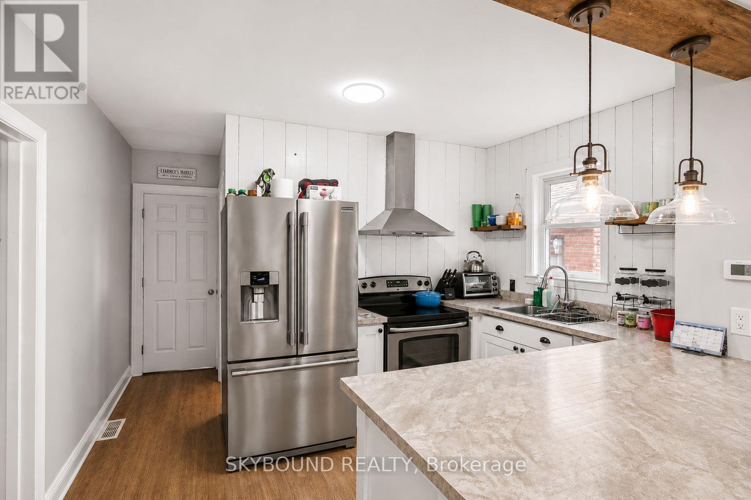 1723 LANGLOIS AVENUE - 7