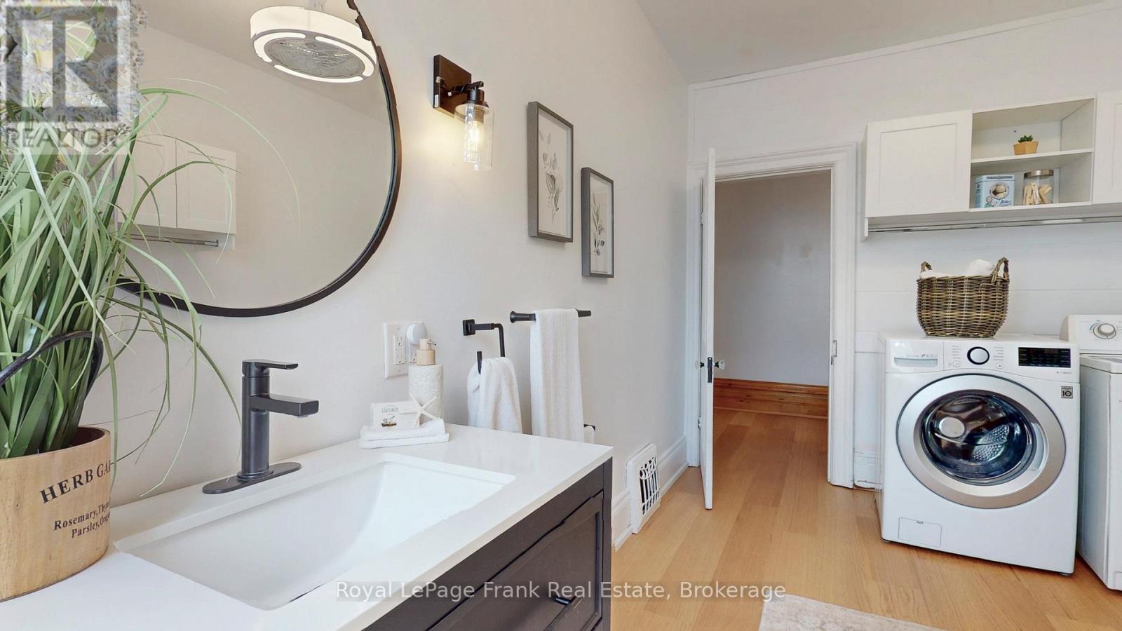 15578 SIMCOE STREET - 22