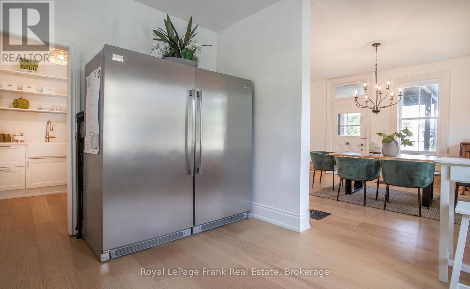 15578 SIMCOE STREET - 18