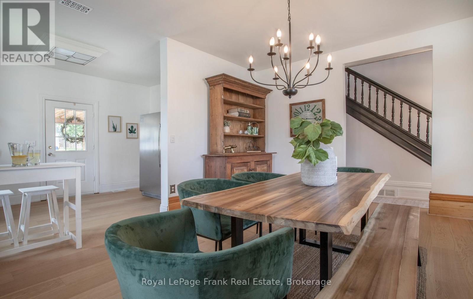 15578 SIMCOE STREET - 14