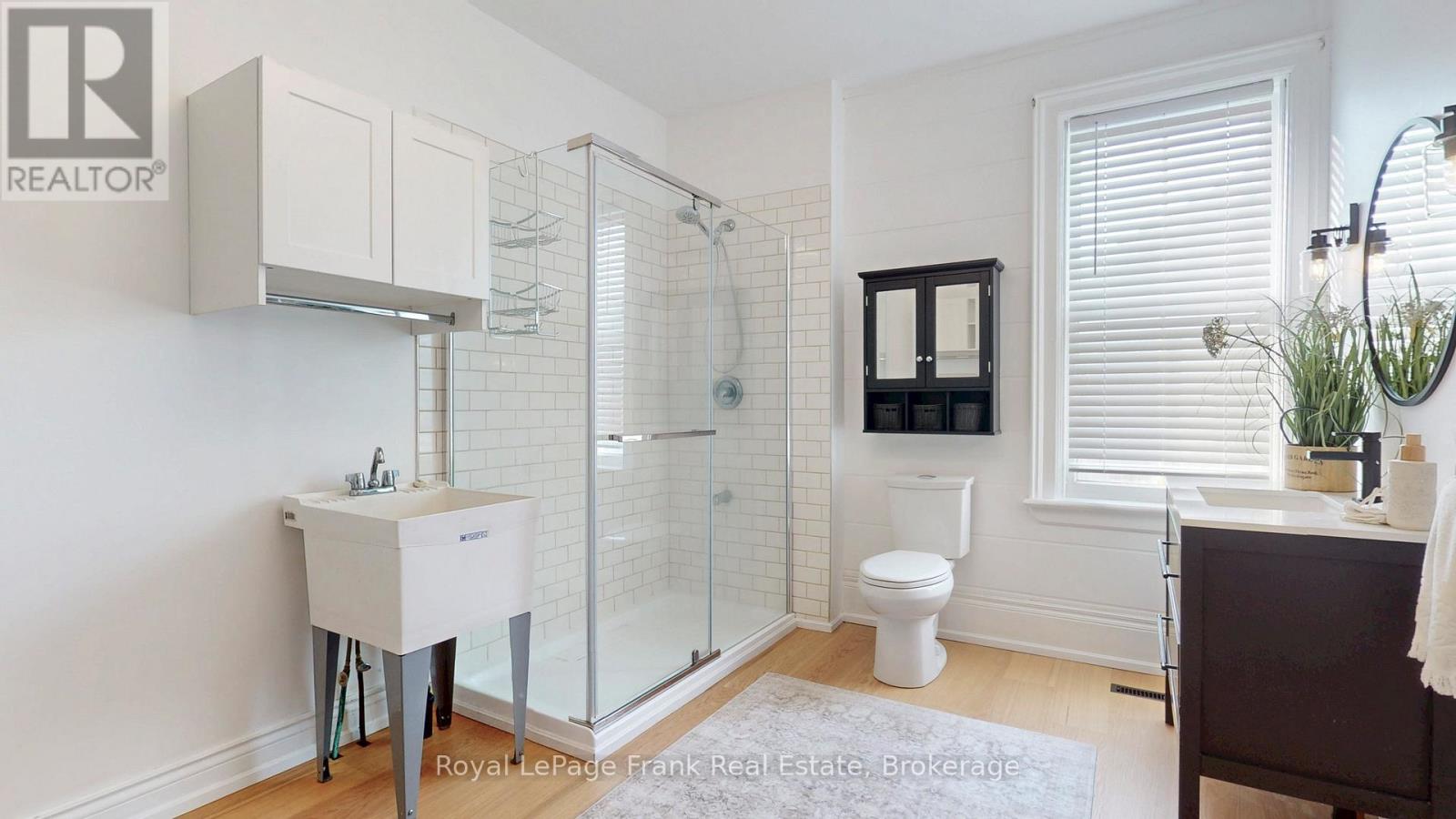 15578 SIMCOE STREET - 23