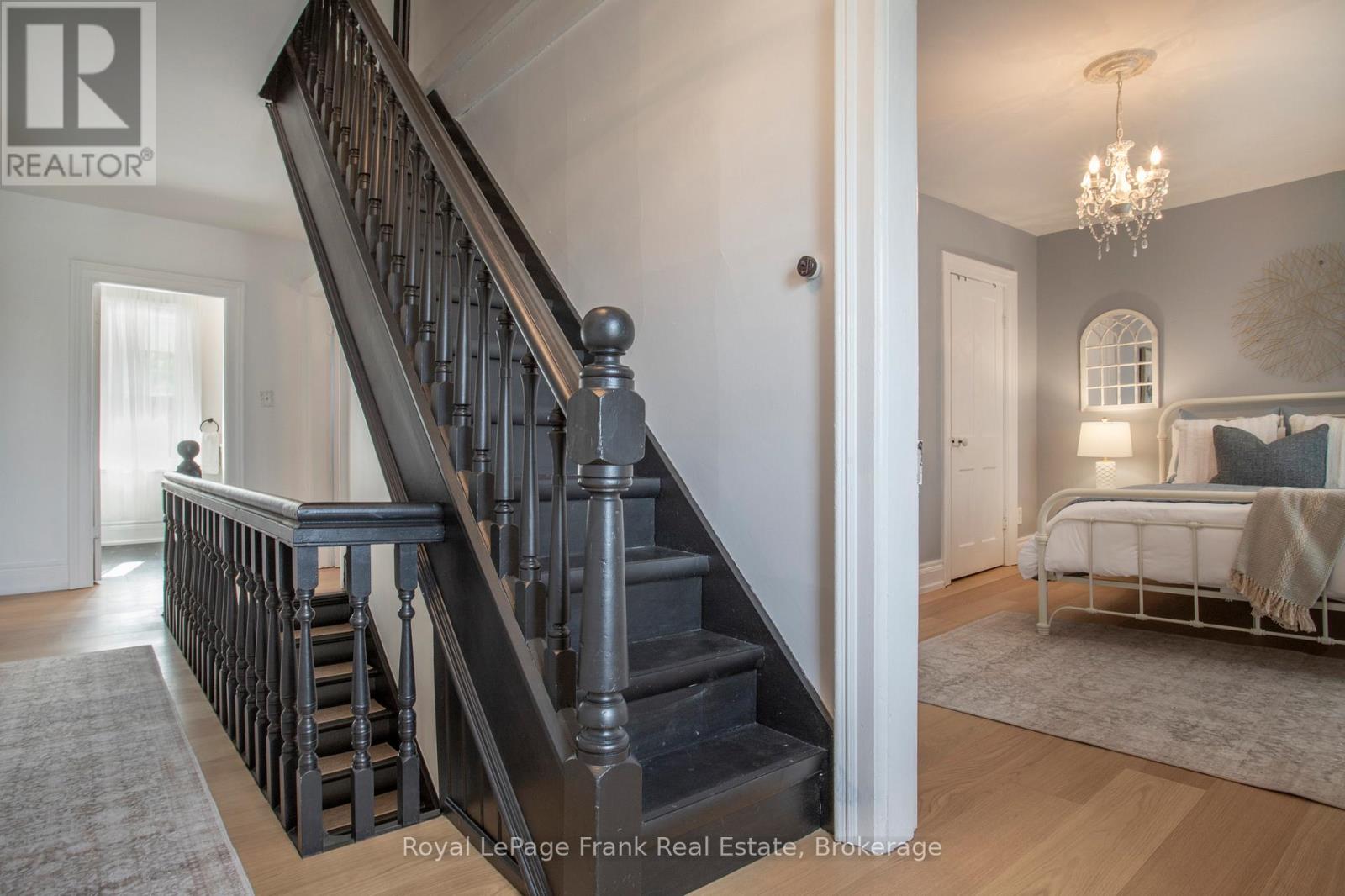 15578 SIMCOE STREET - 31