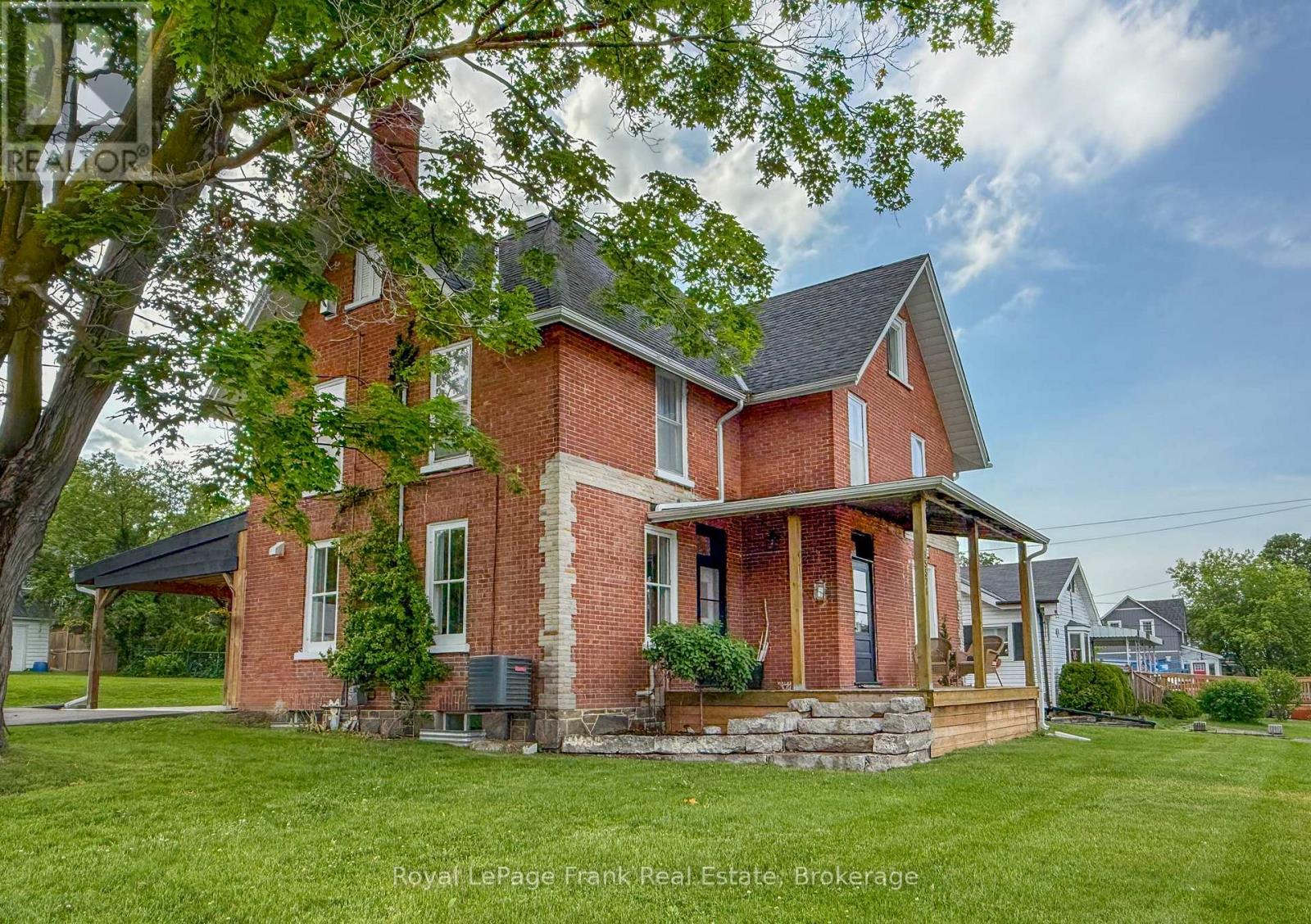 15578 SIMCOE STREET - 45