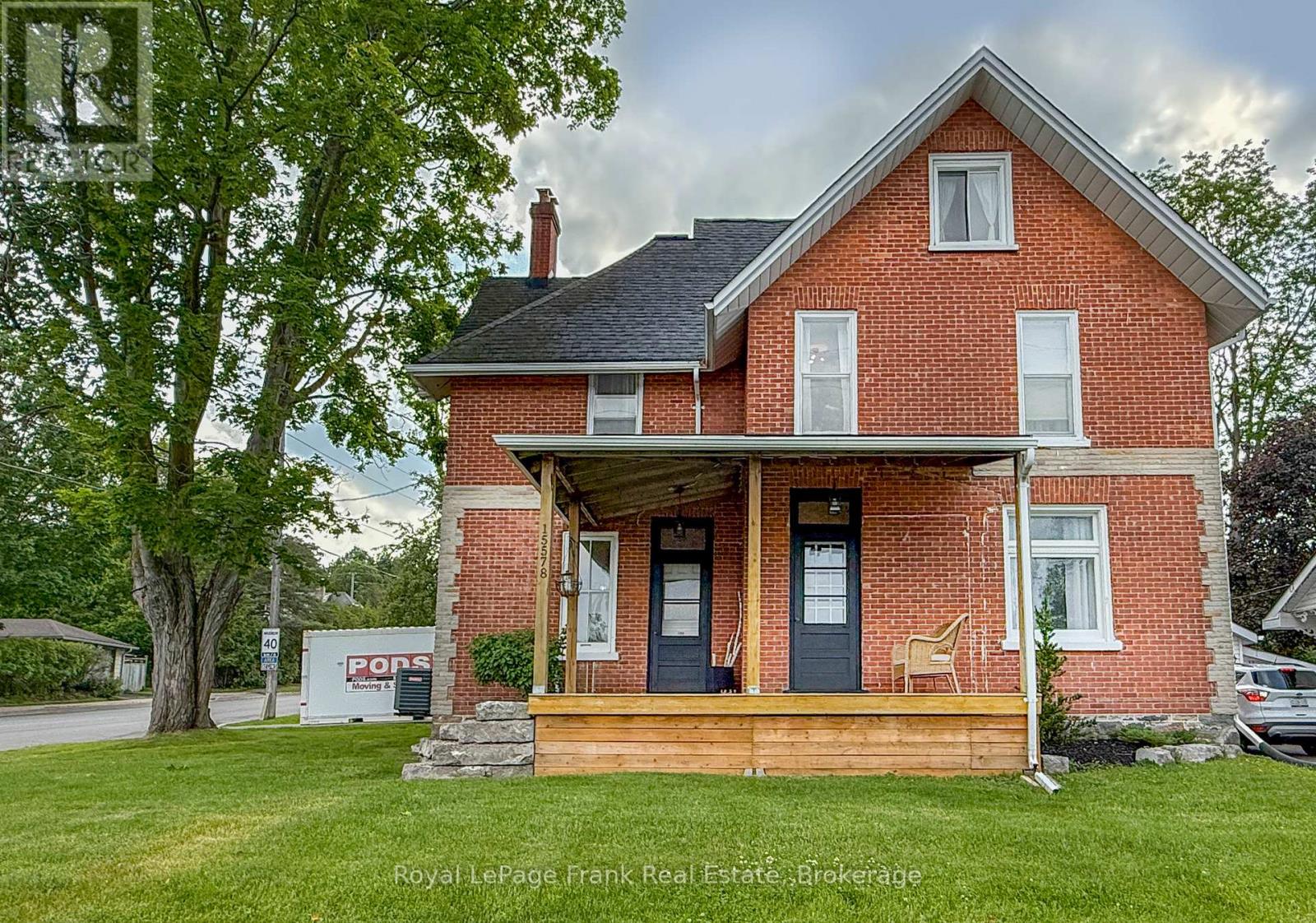 15578 SIMCOE STREET - 43