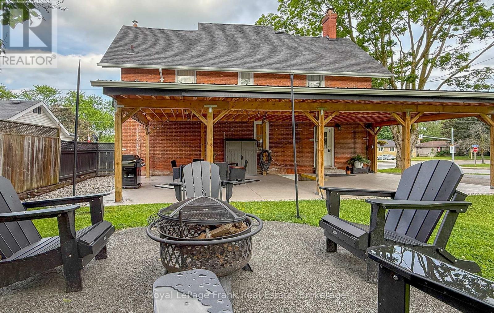 15578 SIMCOE STREET - 44