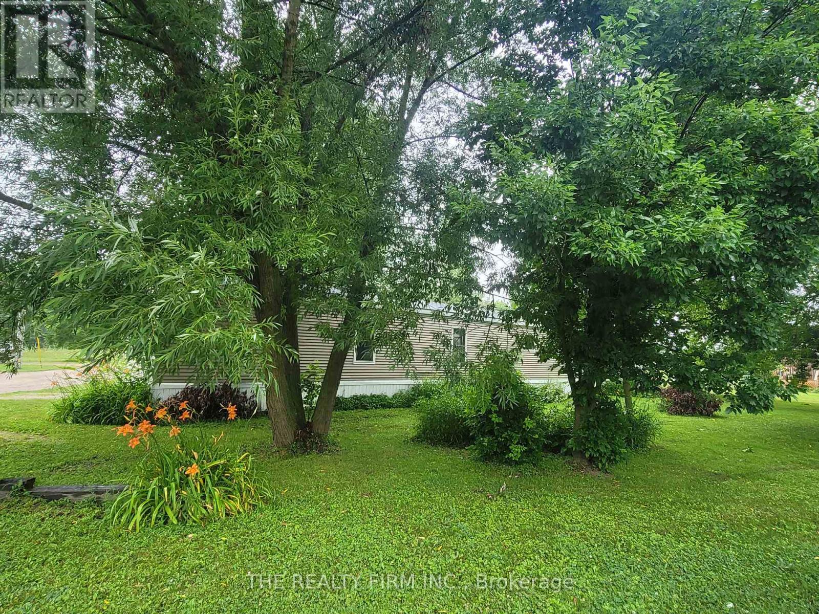 18 - 75049 HENSALL ROAD Property Photo