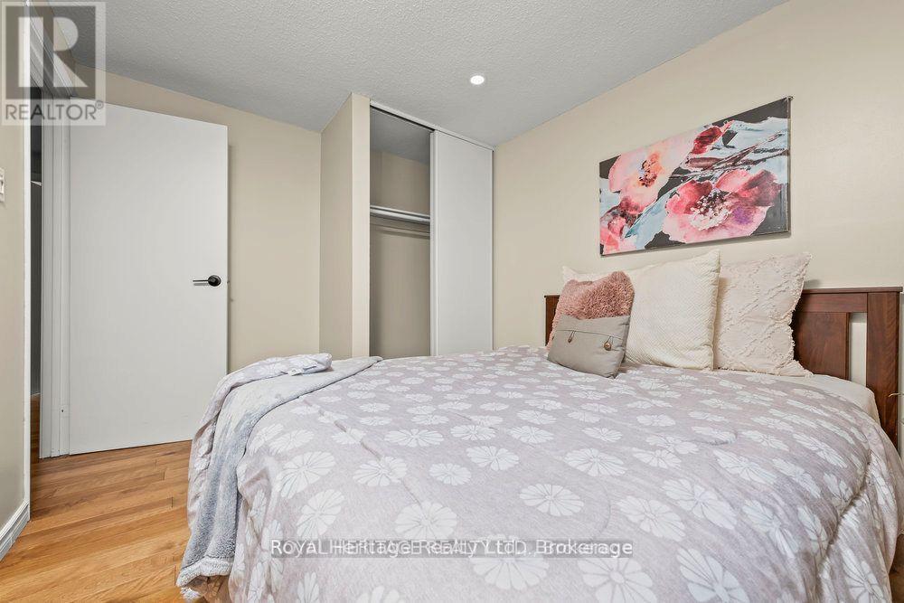 272 PHILLIP MURRAY AVENUE N - 24