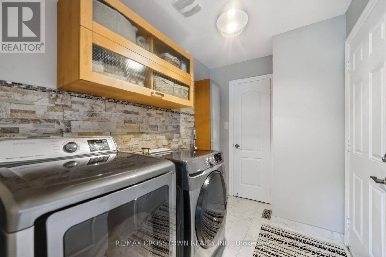 17 COUNSELLOR TERRACE - 16