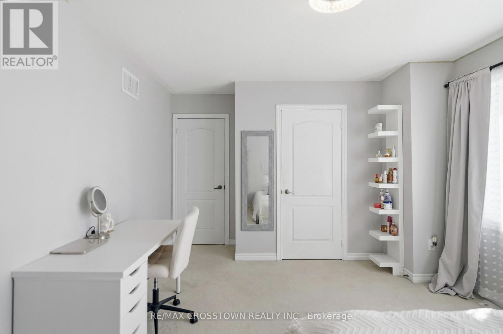 17 COUNSELLOR TERRACE - 27