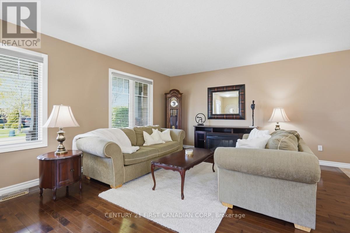 30 PEAR TREE AVENUE - 10