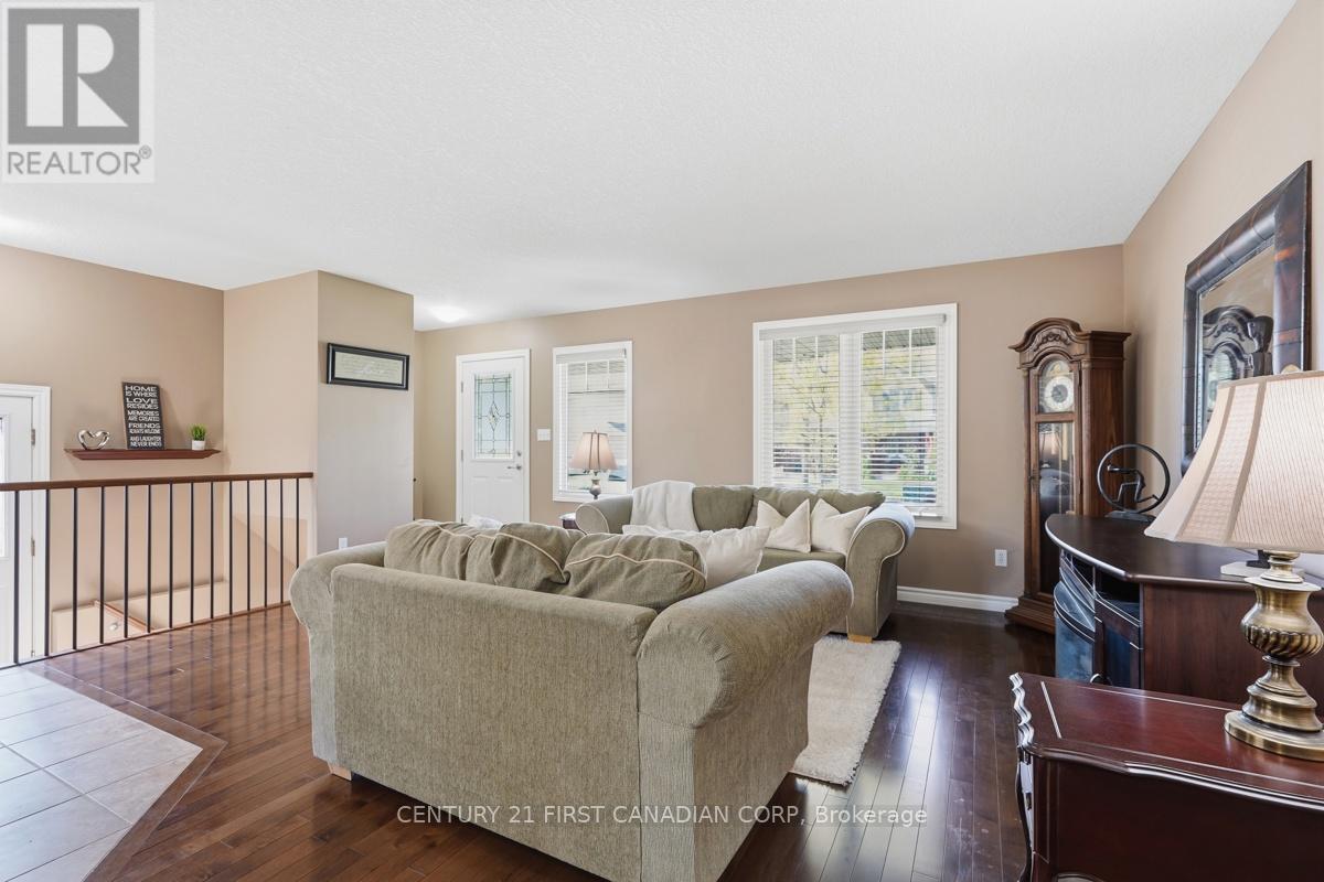30 PEAR TREE AVENUE - 13