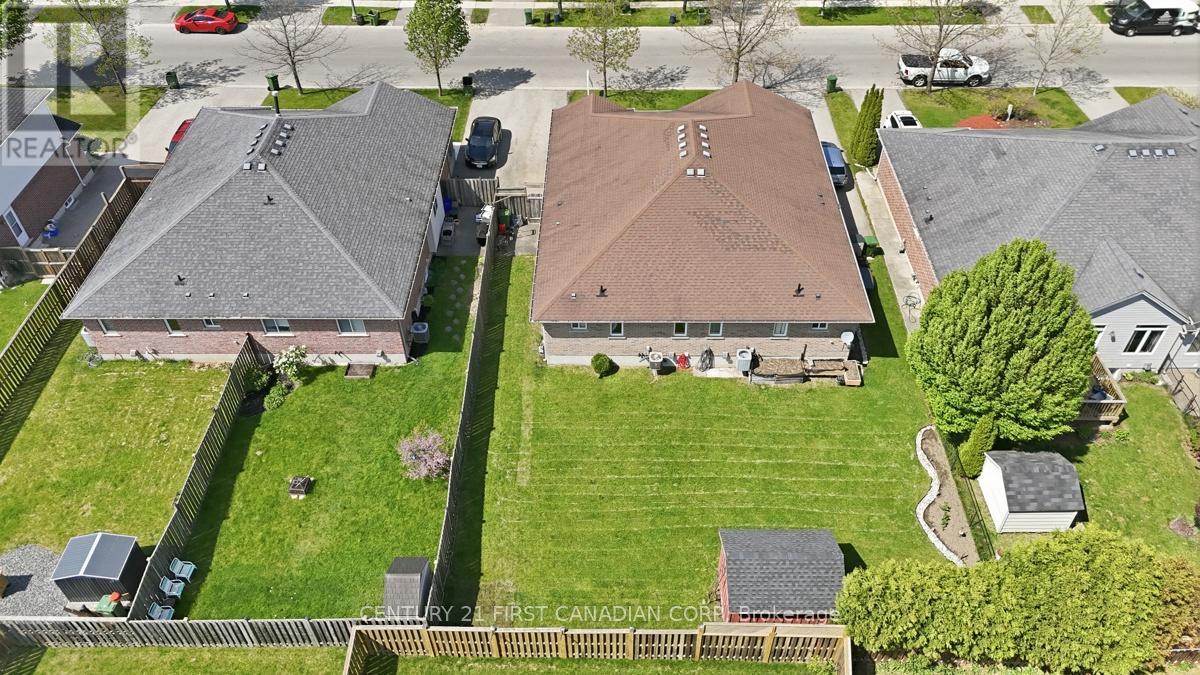 30 PEAR TREE AVENUE - 41