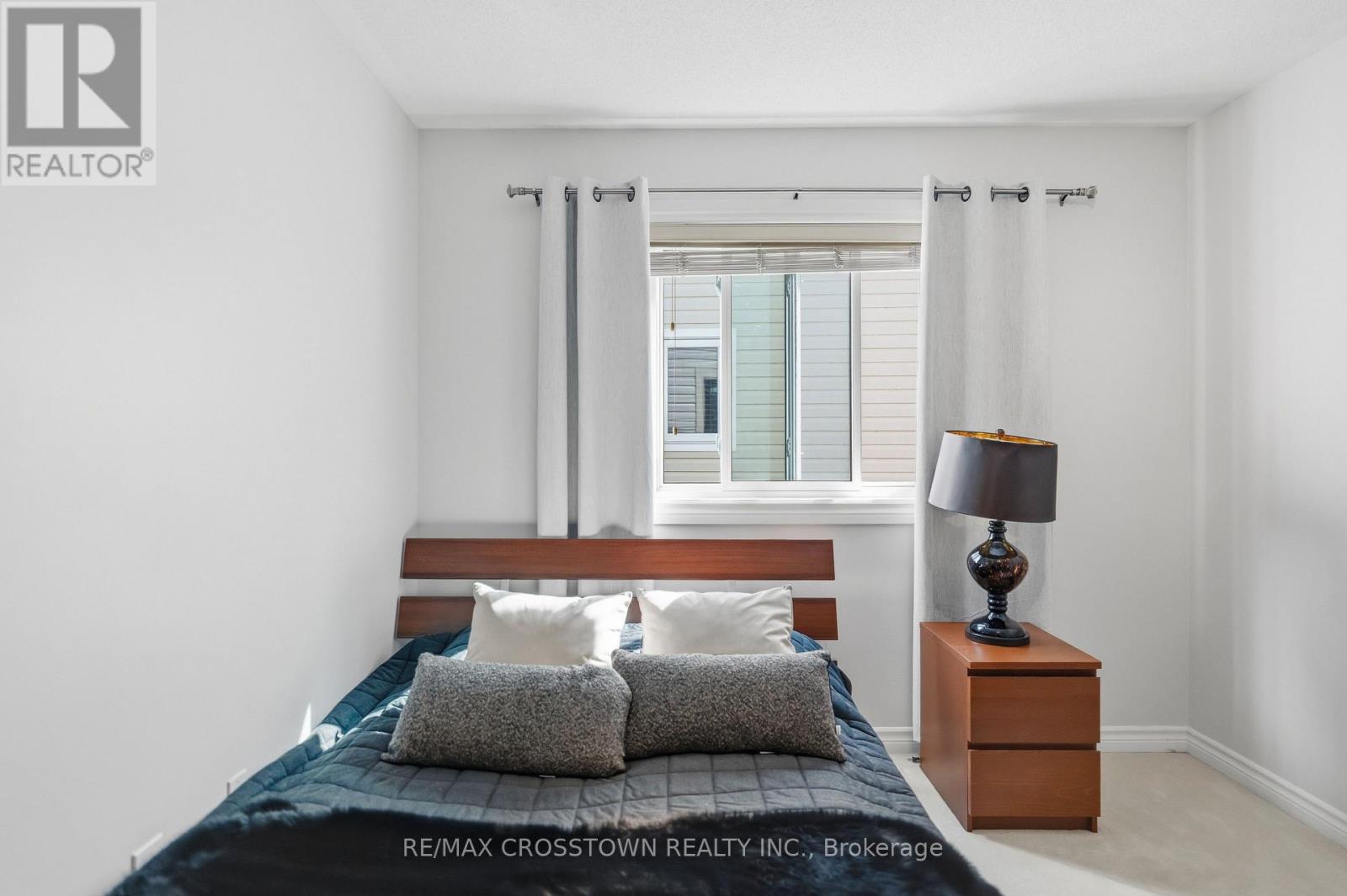 17 COUNSELLOR TERRACE - 24