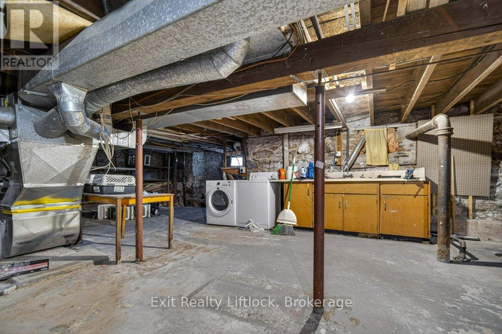 212 BARNARDO AVENUE - 24