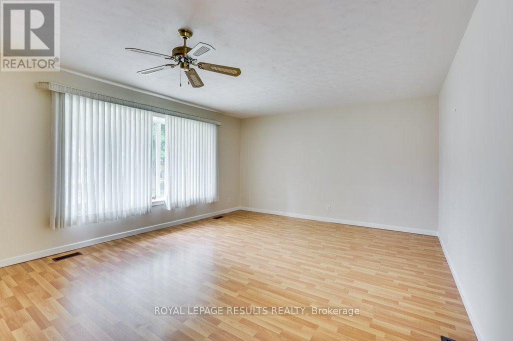 295 JOHN STREET S - 6