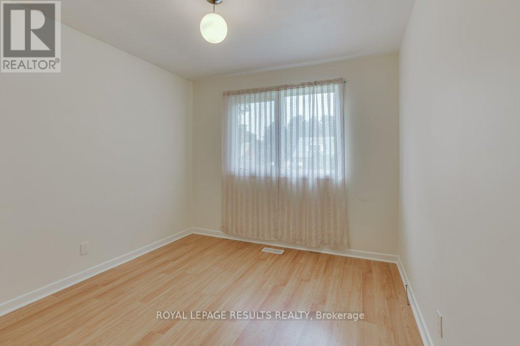 295 JOHN STREET S - 23