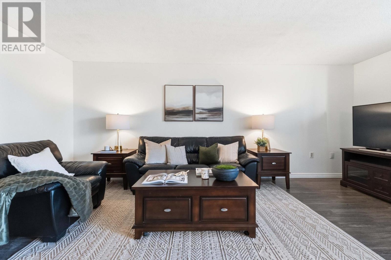 #302 323 COLBORNE STREET - 7