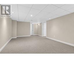 7 Barnstone Drive, Ottawa, ON K2G6X2 Photo 24