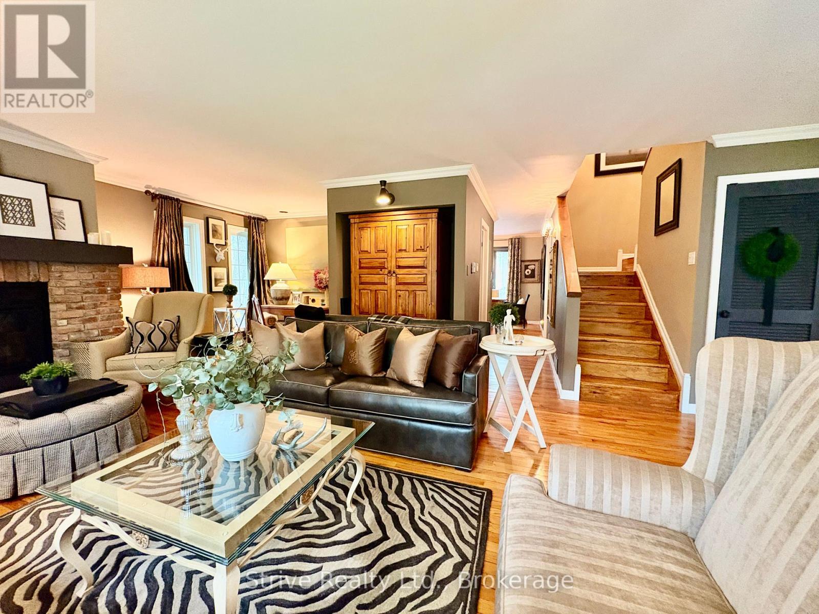 1035 GEORGE ROAD - 17