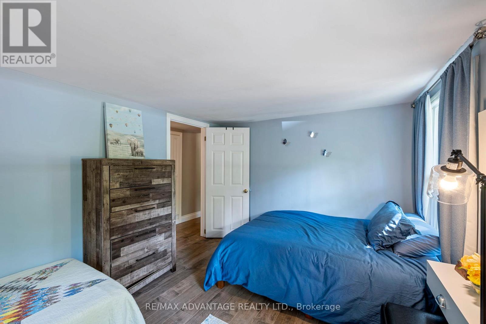 263 ONTARIO STREET S - 19