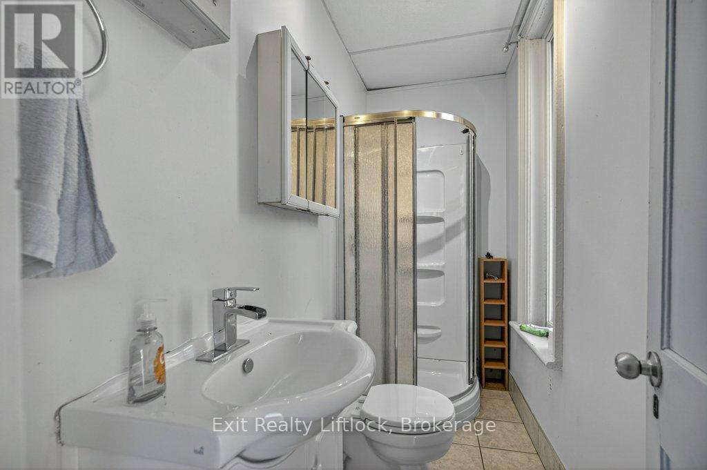 212 BARNARDO AVENUE - 15