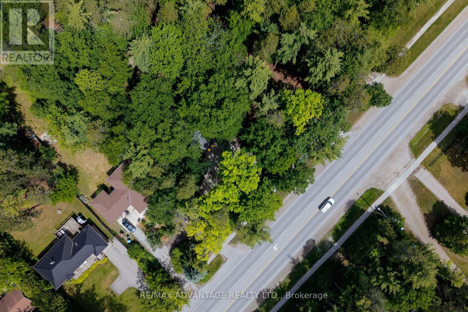 263 ONTARIO STREET S - 28