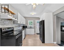 30 Argyle Street, Lambton Shores, ON N0N1J0 Photo 6