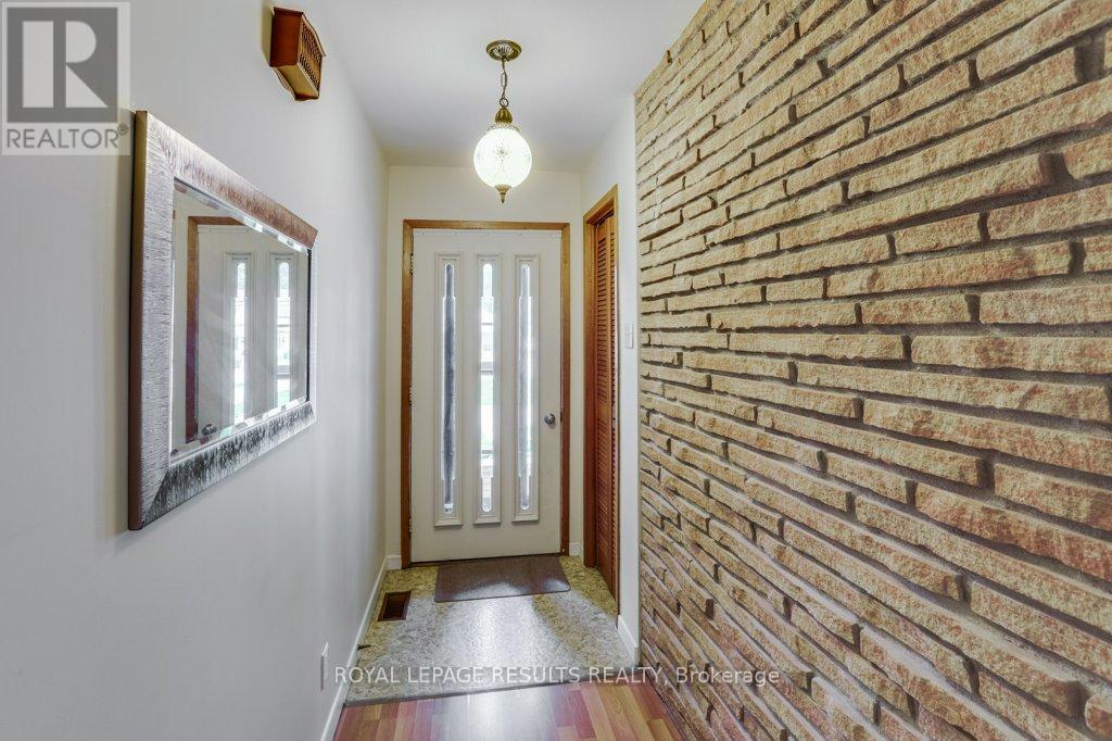295 JOHN STREET S - 4