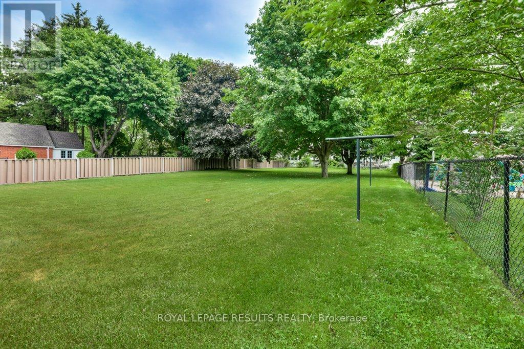 295 JOHN STREET S - 41