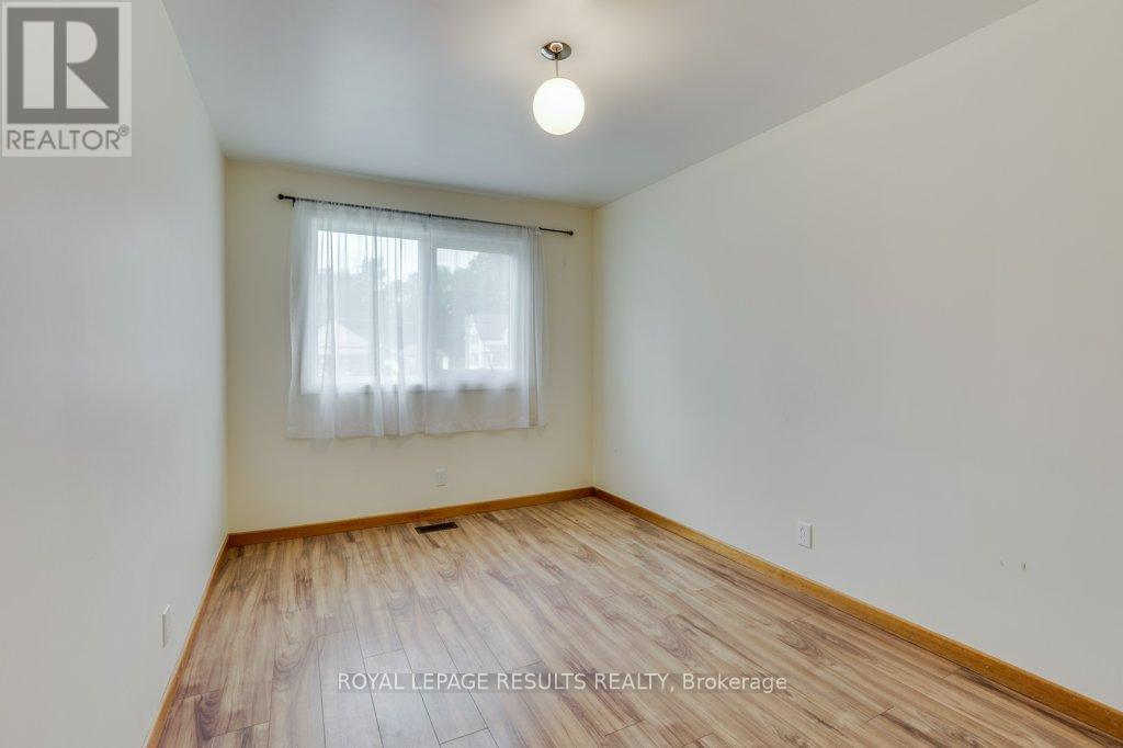 295 JOHN STREET S - 26