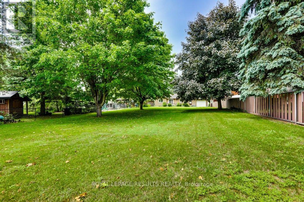 295 JOHN STREET S - 42