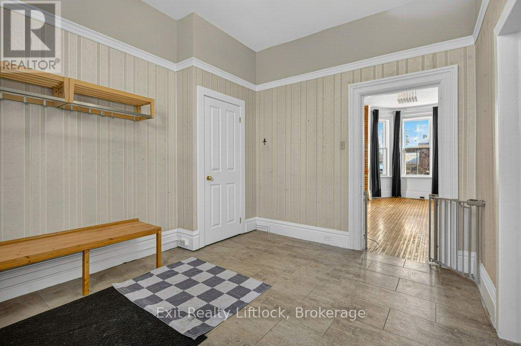 212 BARNARDO AVENUE - 8