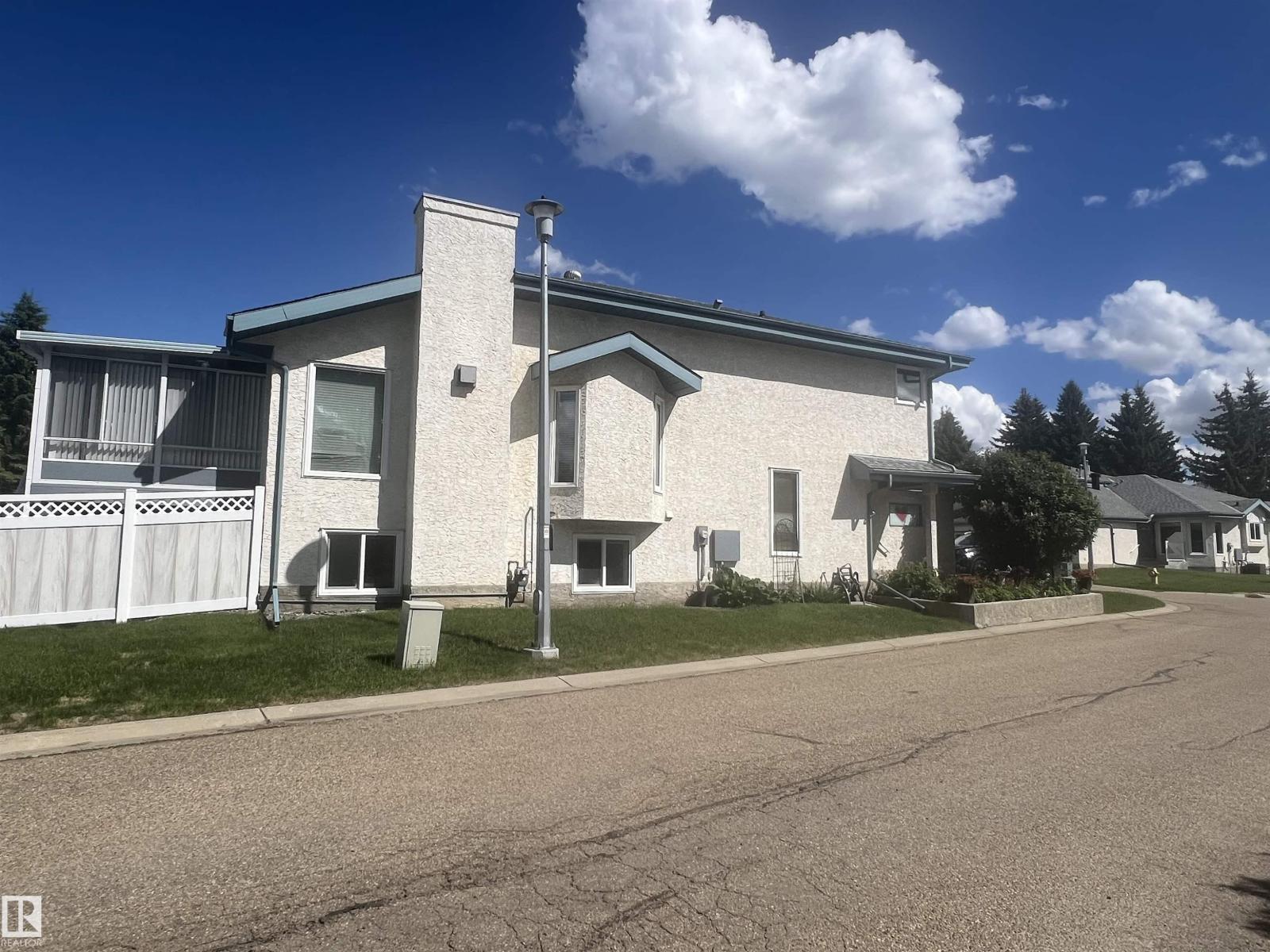 #7 85 GERVAIS RD - 2
