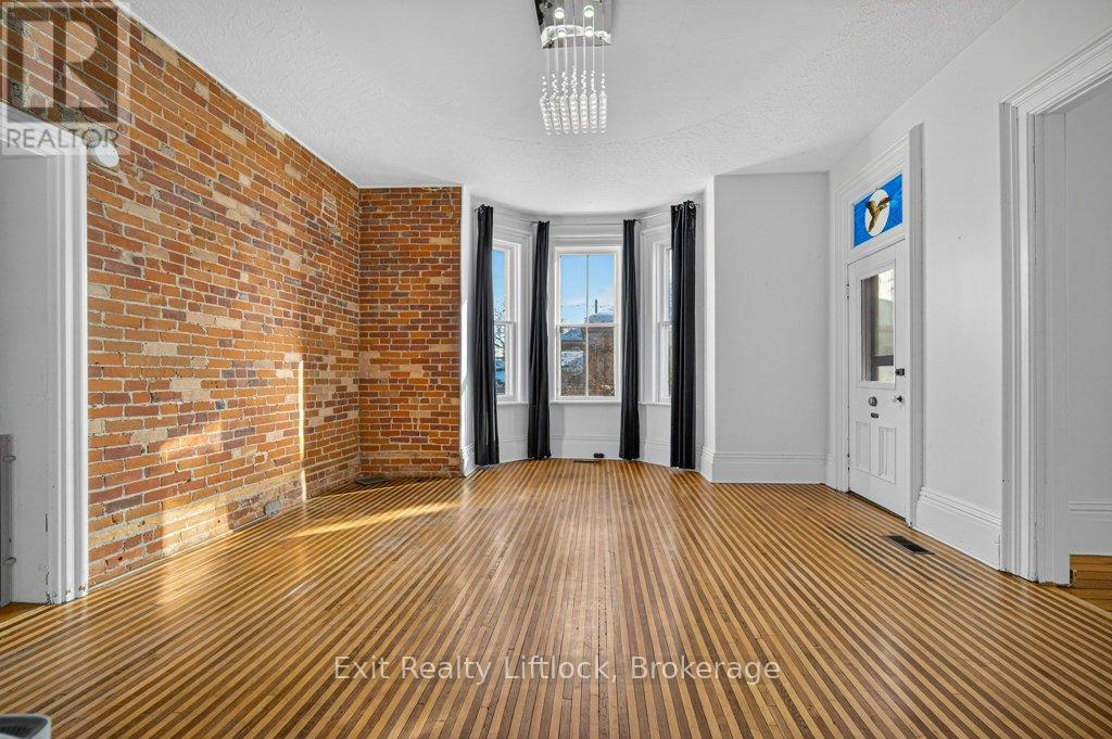 212 BARNARDO AVENUE - 9