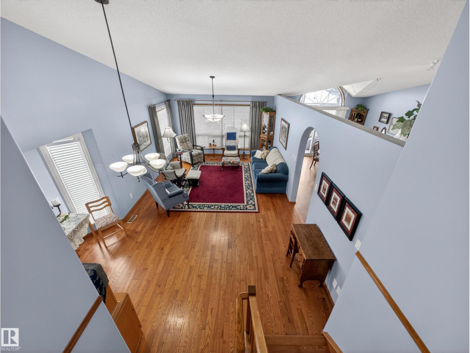 #7 85 GERVAIS RD - 40