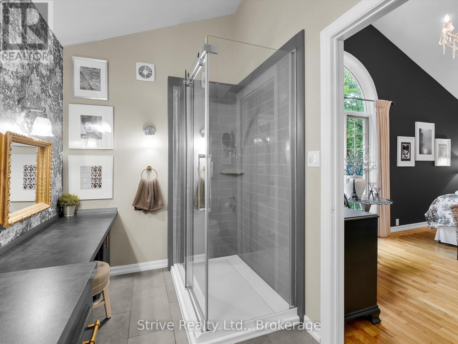 1035 GEORGE ROAD - 34