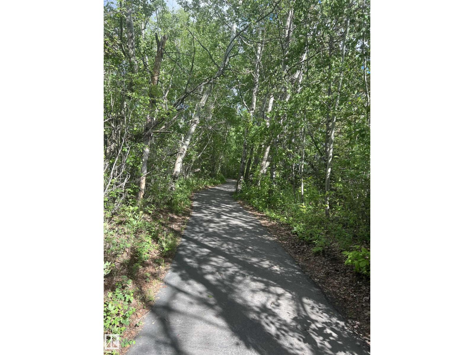 #7 85 GERVAIS RD - 64