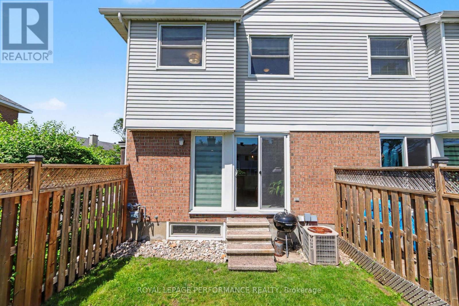3 Bed, 2 Bath House for Sale in Ottawa – 17 BENTBROOK CRESCENT, Ottawa – MLS# X13438766 - Image 27