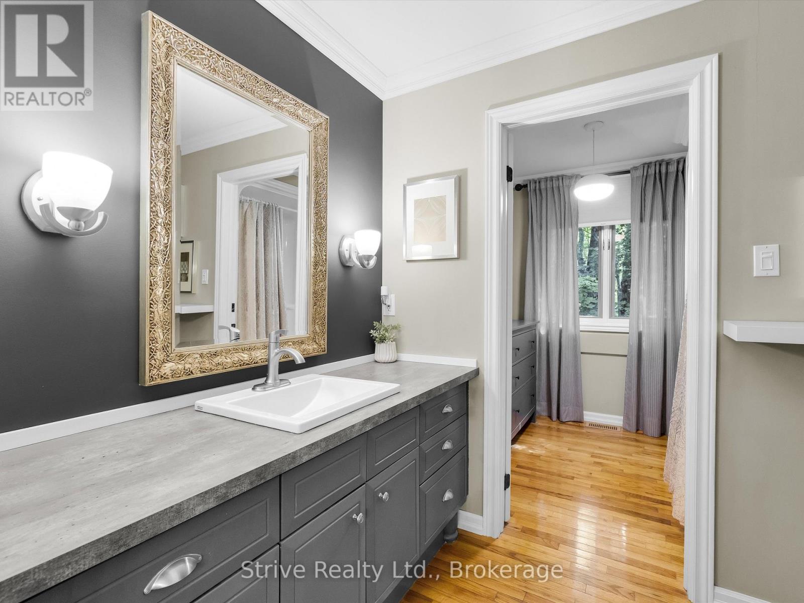 1035 GEORGE ROAD - 35