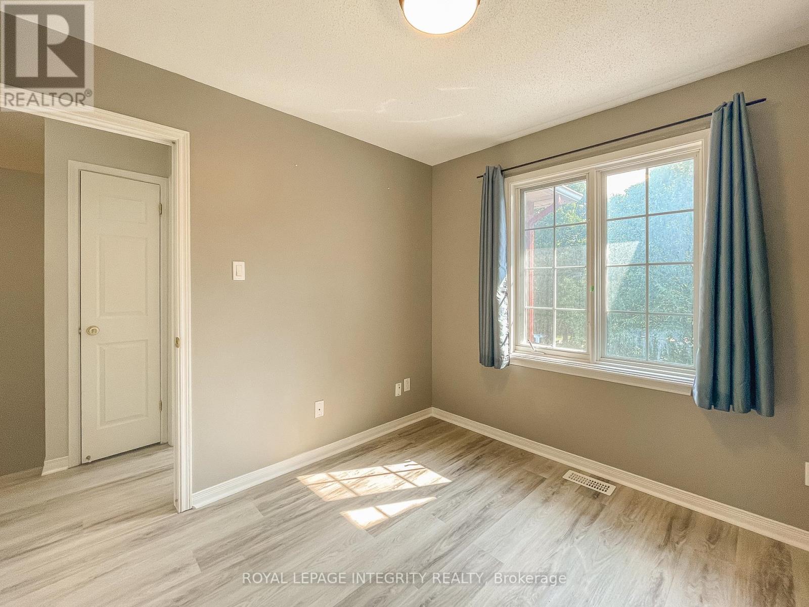 3 Bed, 3 Bath House for Rent in Ottawa – 172 GRAY CRESCENT, Ottawa – MLS# X13438822 - Image 21
