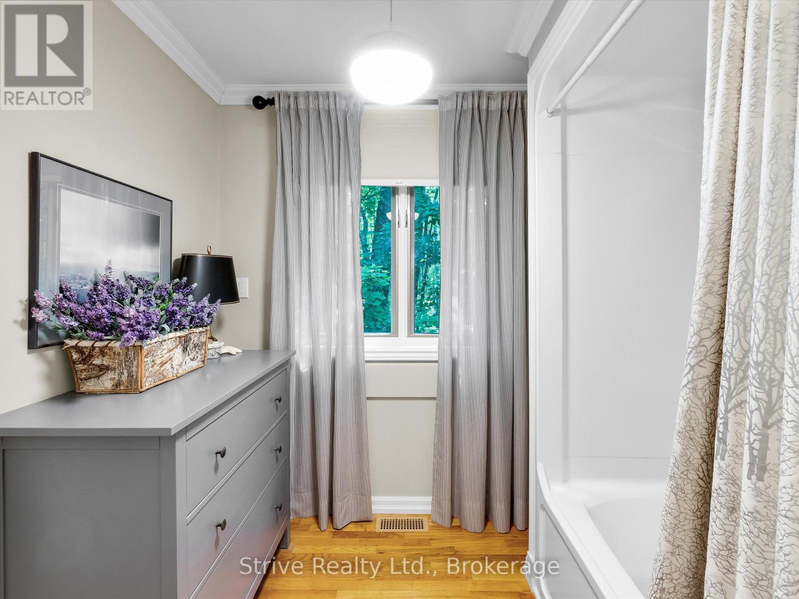 1035 GEORGE ROAD - 36